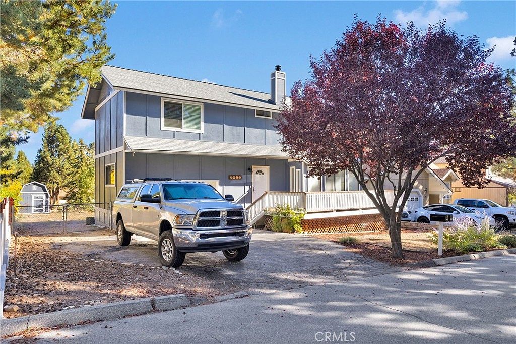 2021 Wildhorse Ln Big Bear City, CA 92314 - Thumbnail 2