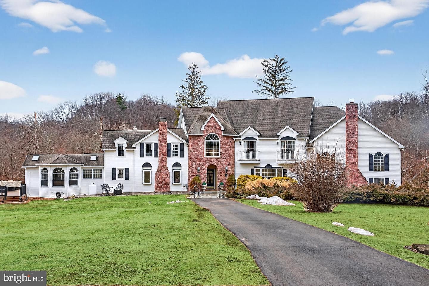 1931 Temple Rd Pottstown, PA 19465 - Thumbnail 2