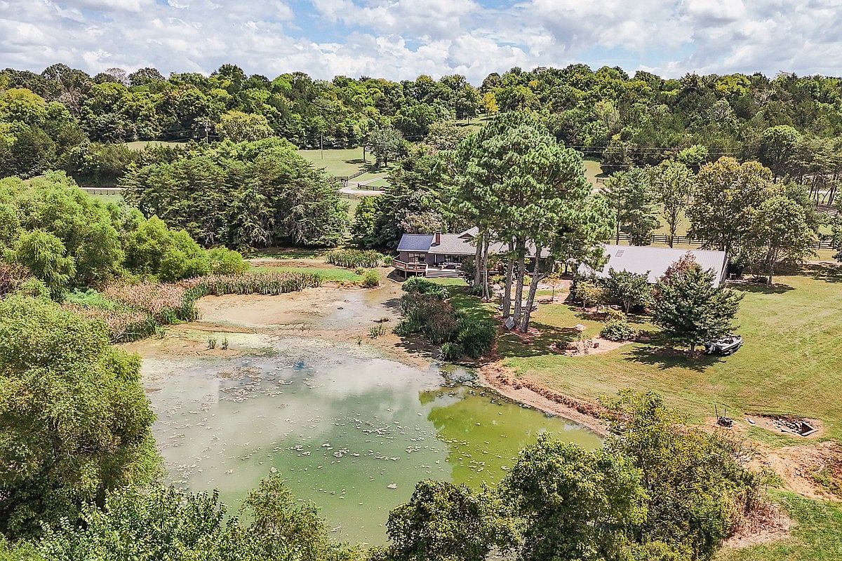 6923 Cross Keys Rd College Grove, TN 37046 - Thumbnail 2