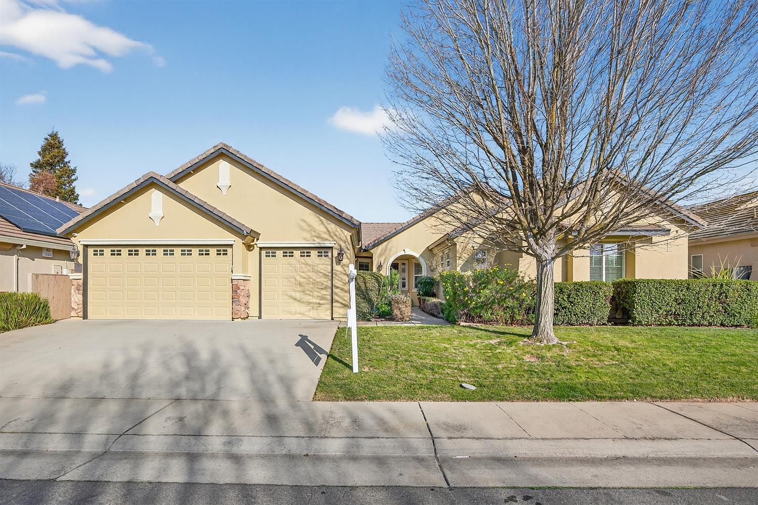 733 Killebrew Way Galt, CA 95632 - Thumbnail 2
