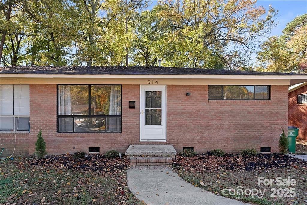514 Camrose Dr Charlotte, NC 28215 - Thumbnail 2