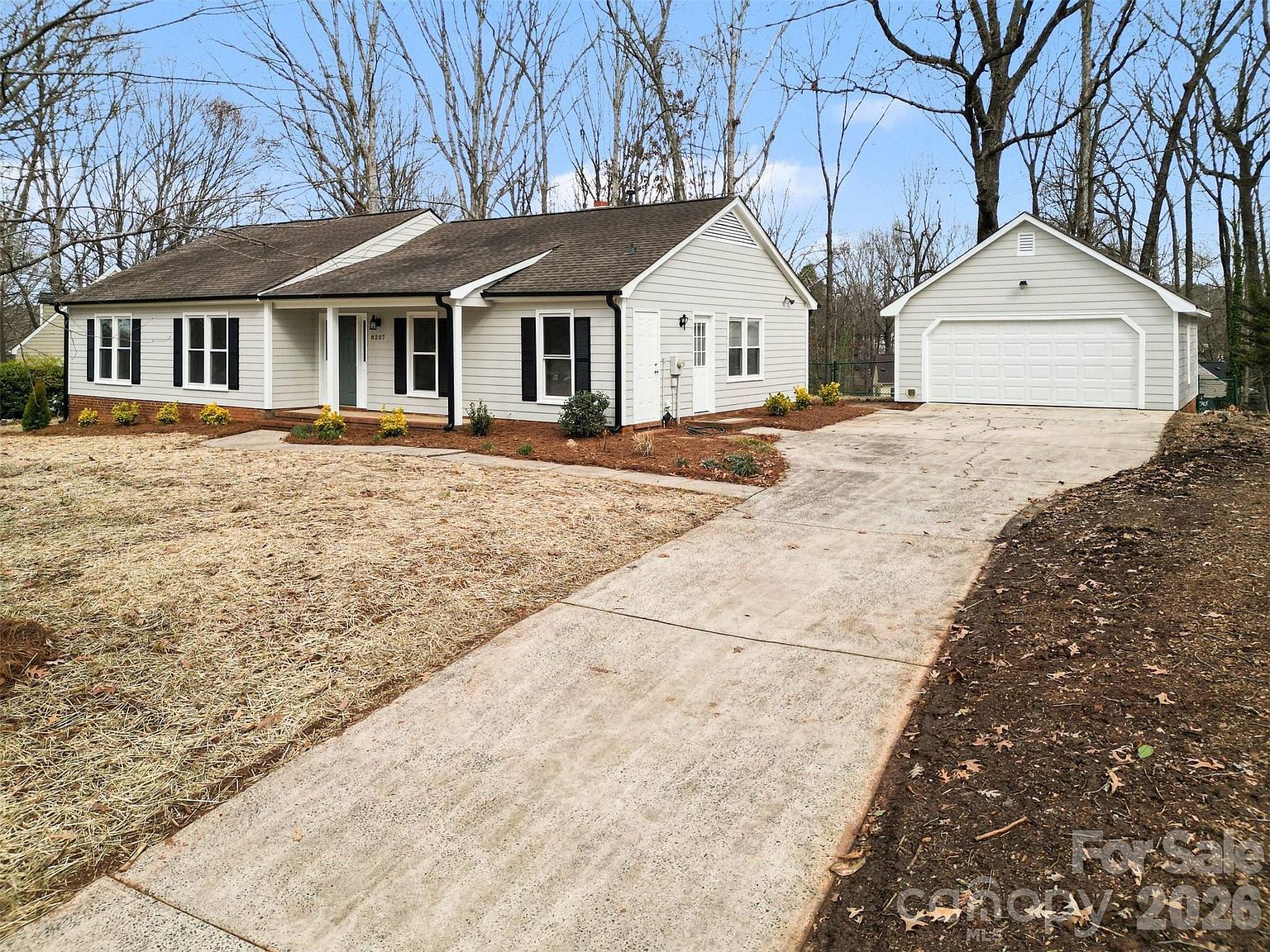 8207 Schooner Ln Charlotte, NC 28270 - Thumbnail 2