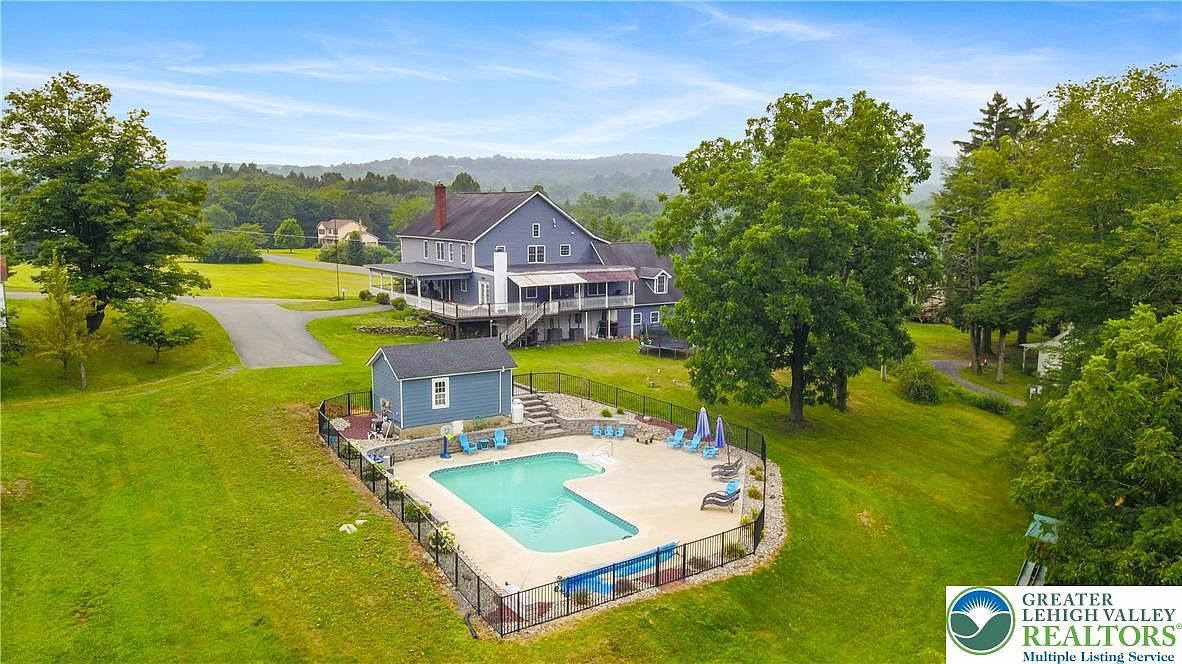 521 Greenview Dr Saylorsburg, PA 18353 - Thumbnail 2