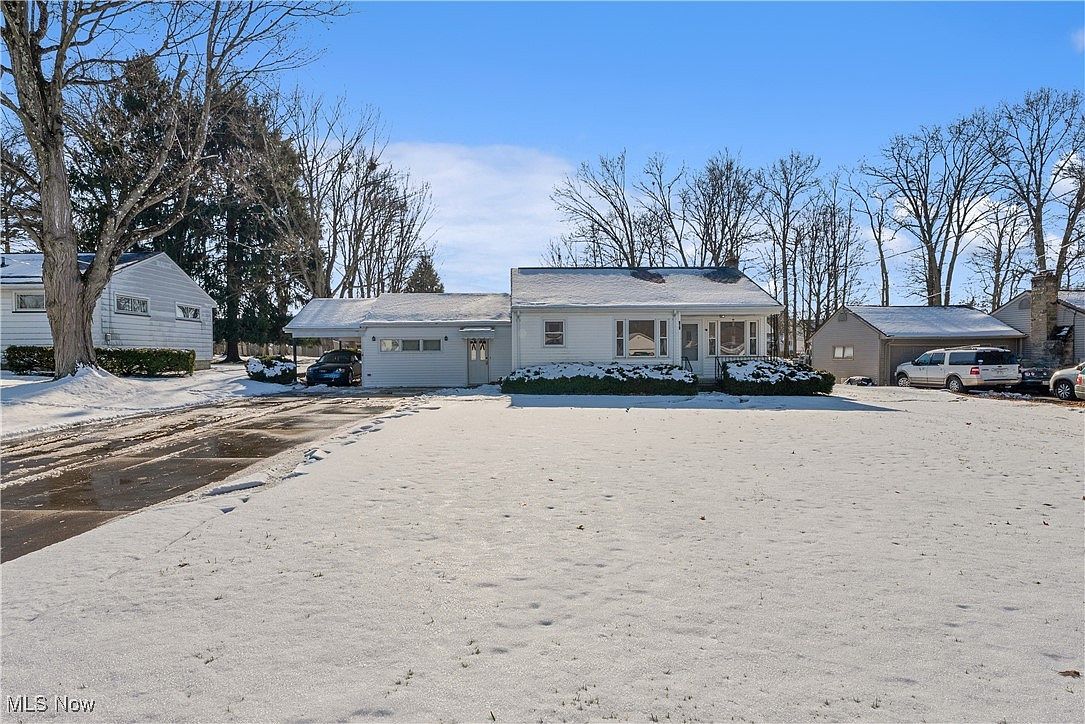 125 Island Dr Poland, OH 44514 - Thumbnail 2