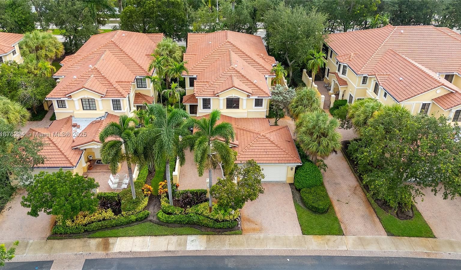 1559 Passion Vine Cir #7-2 Weston, FL 33326 - Thumbnail 2