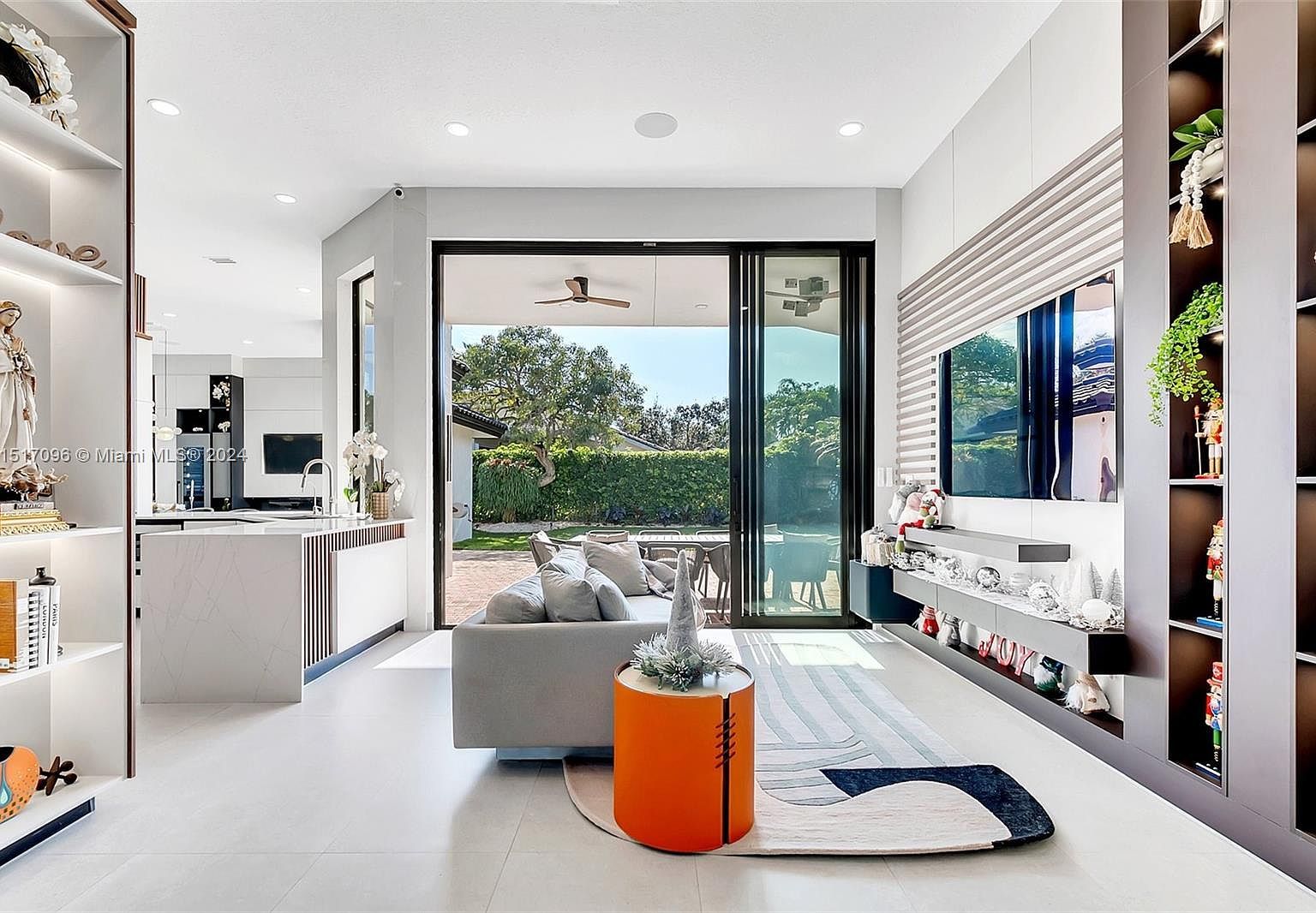 1470 Lantana Ct Weston, FL 33326 - Thumbnail 2