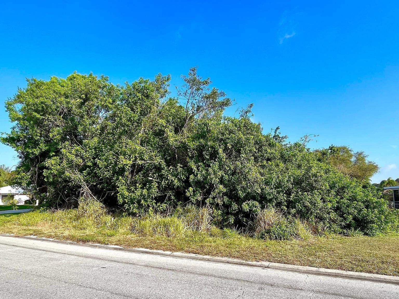 846 19th St SW Vero Beach, FL 32962 - Thumbnail 2