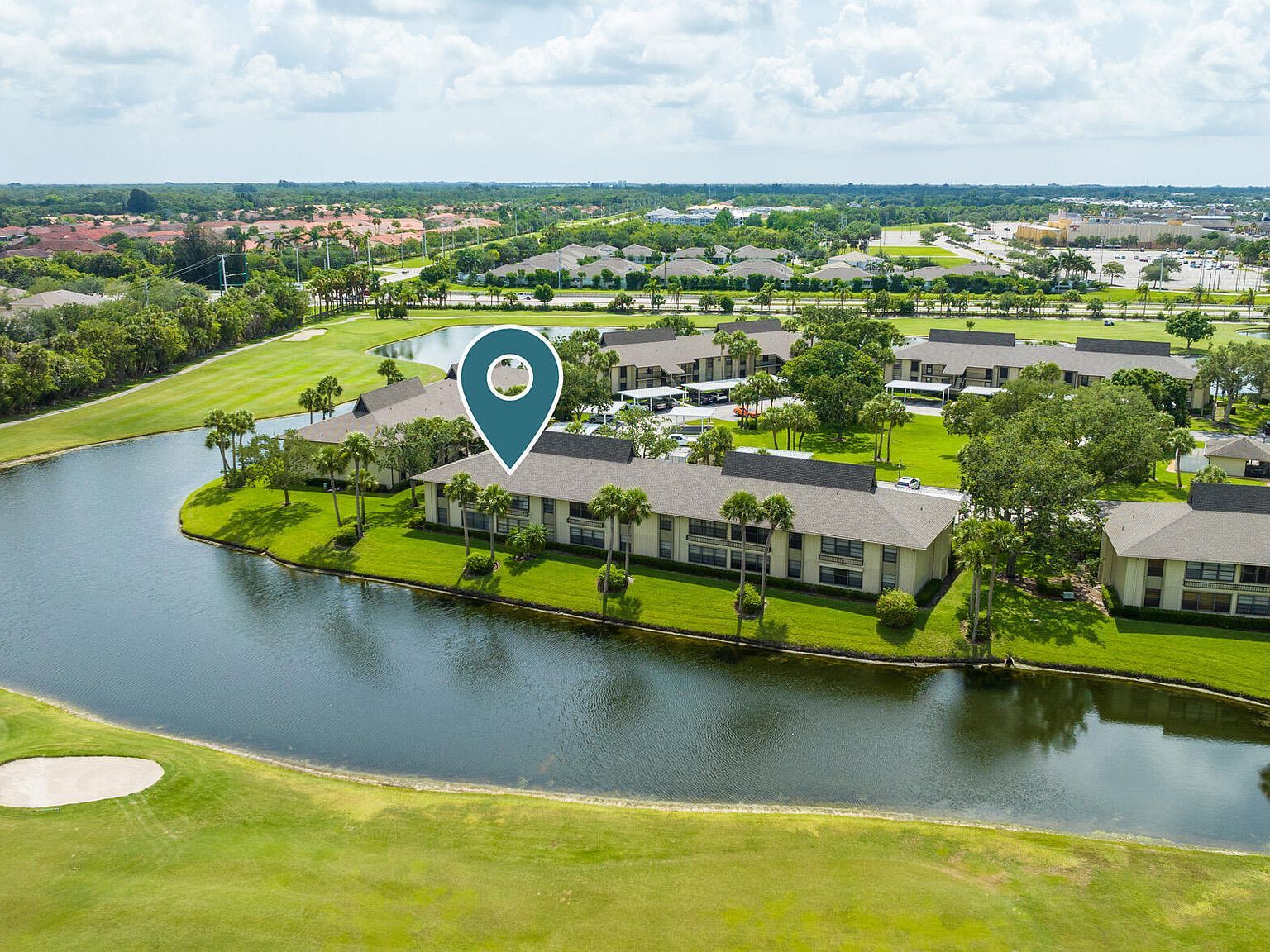 28 Plantation Dr APT 204 Vero Beach, FL 32966 - Thumbnail 2