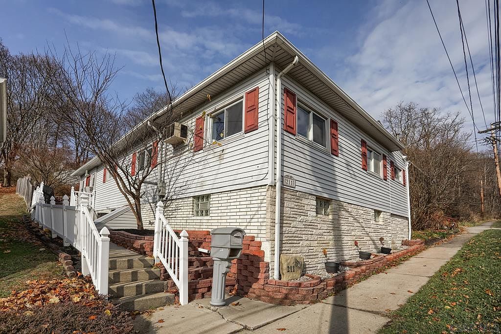 211 Railroad St Windber, PA 15963 - Thumbnail 2