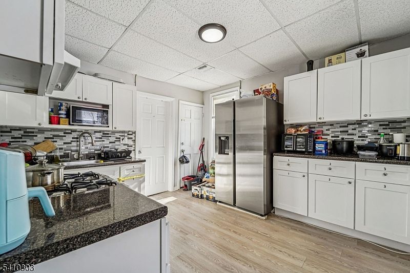 37 Hillman St Paterson, NJ 07522 - Thumbnail 2