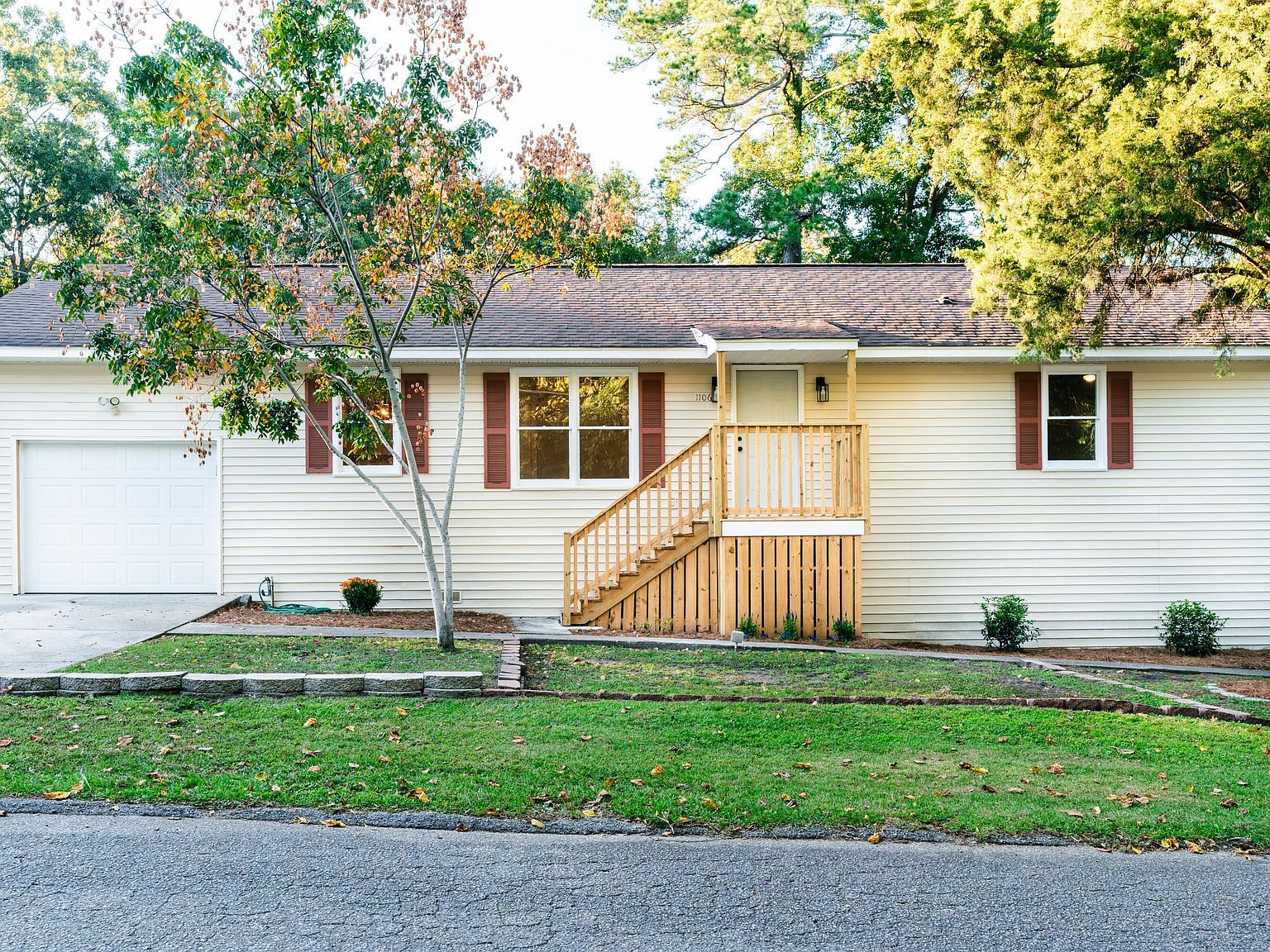 1106 Ruth Landolina Dr Hanahan, SC 29410 - Thumbnail 2