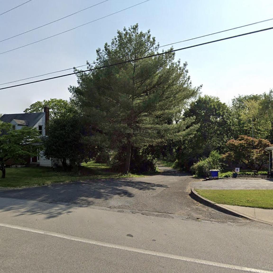 443 Manatawny St Pottstown, PA 19464 - Thumbnail 2