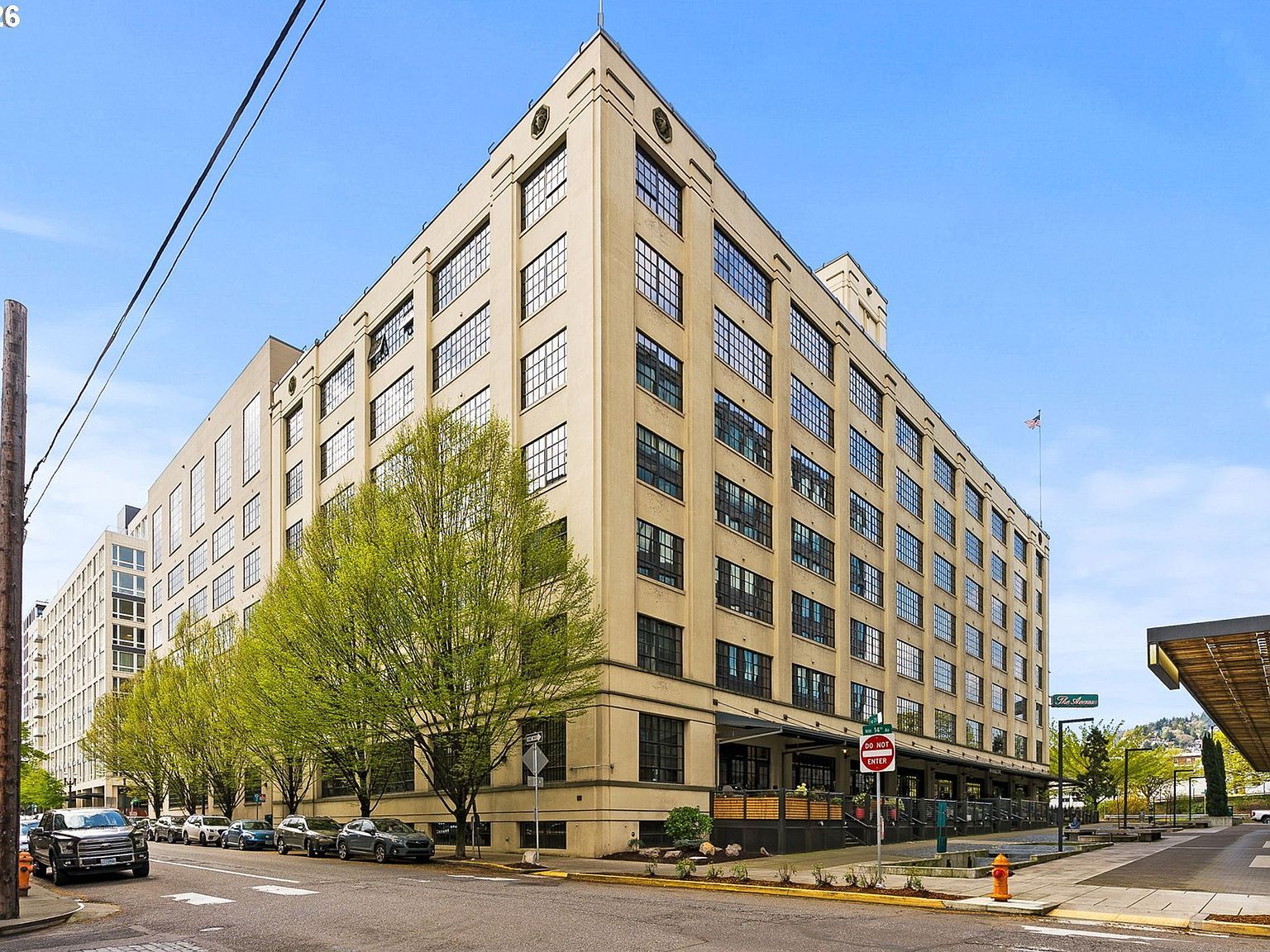 1400 NW Irving St Portland, OR 97209 - Thumbnail 2