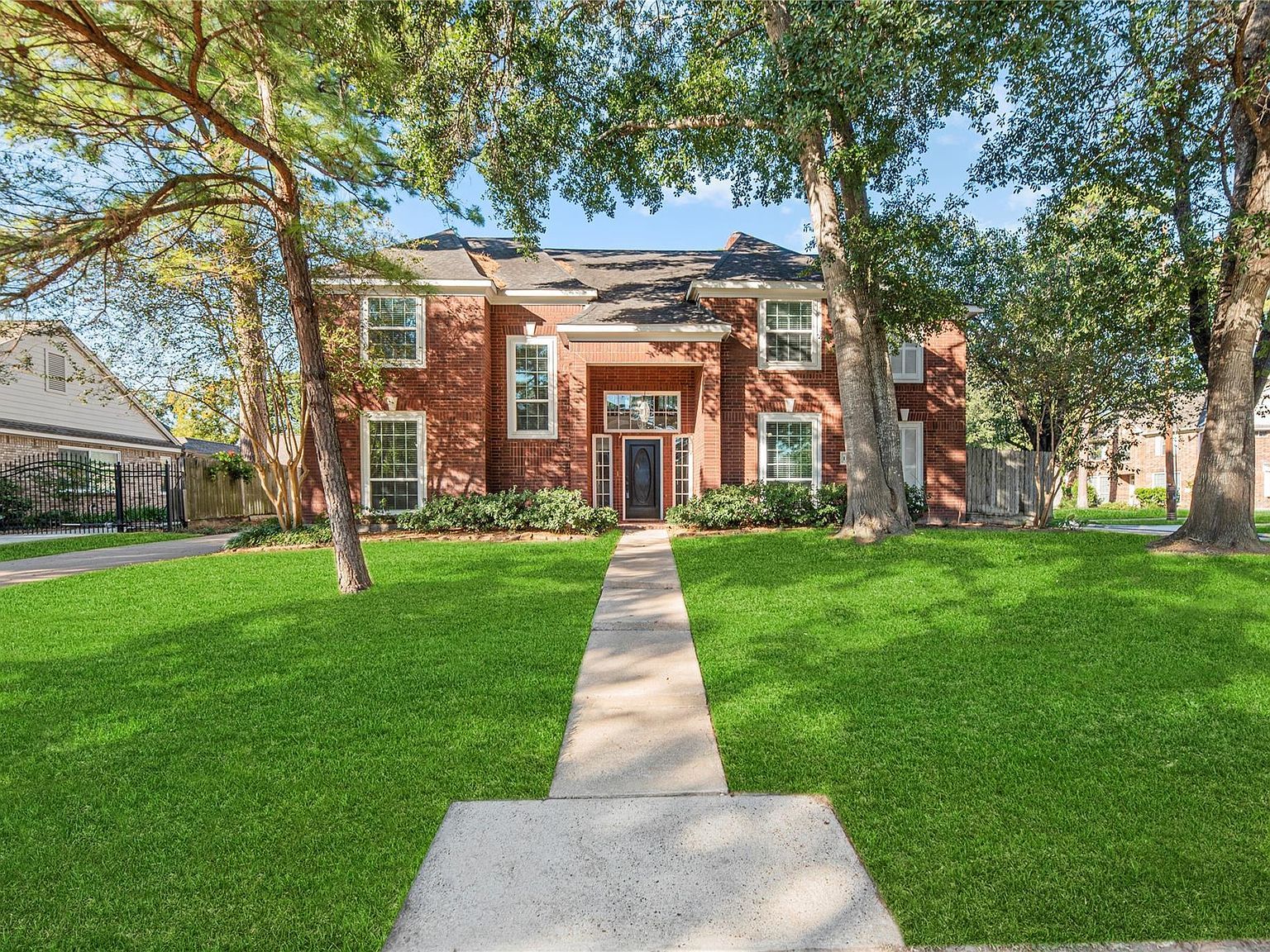 12502 Pavilion Ct Tomball, TX 77377 - Thumbnail 2