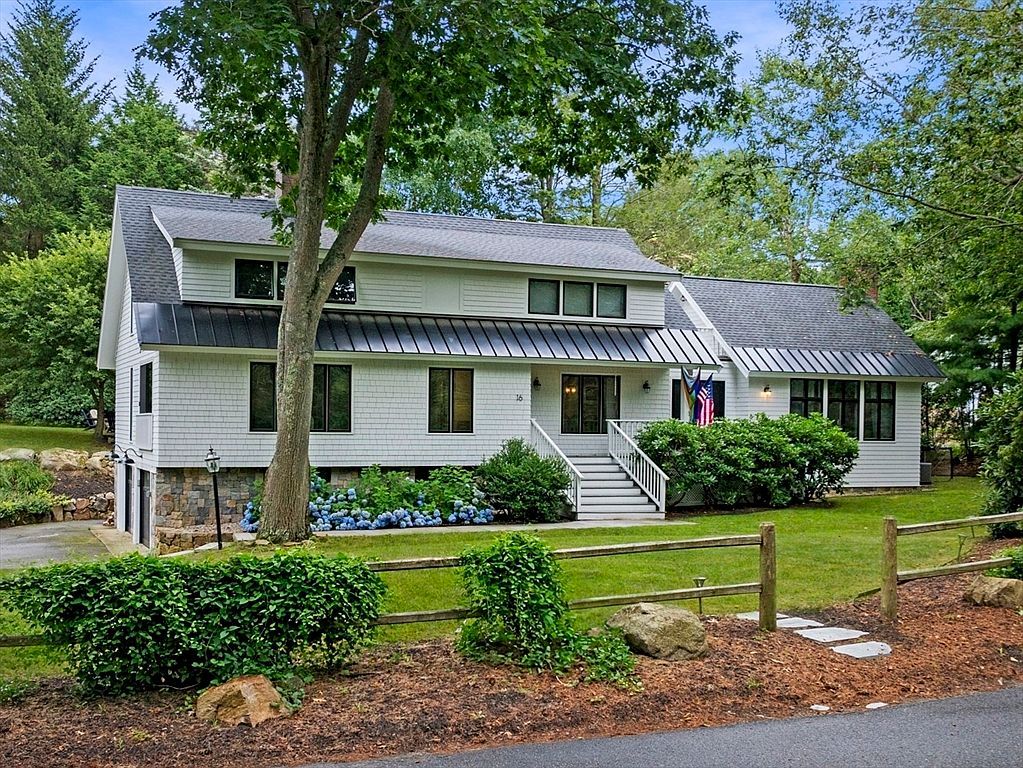 16 Woodholm Rd Manchester, MA 01944  | Single Family