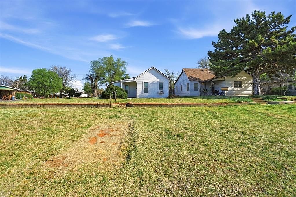 224 Texas Ave Woodward, OK 73801  | Single Family