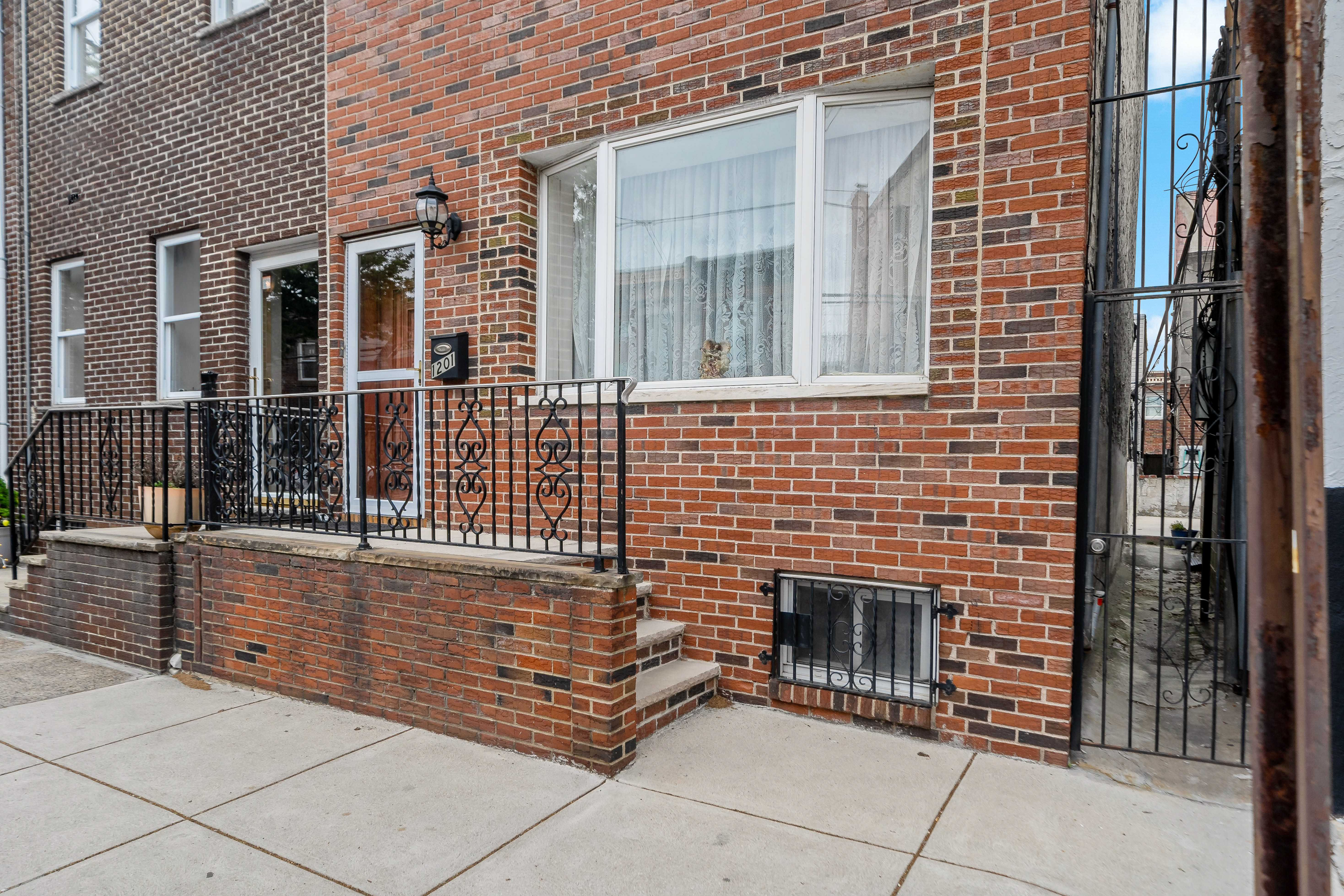 1201 Dickinson Street, Philadelphia, PA, USA, 19147  | Town Home