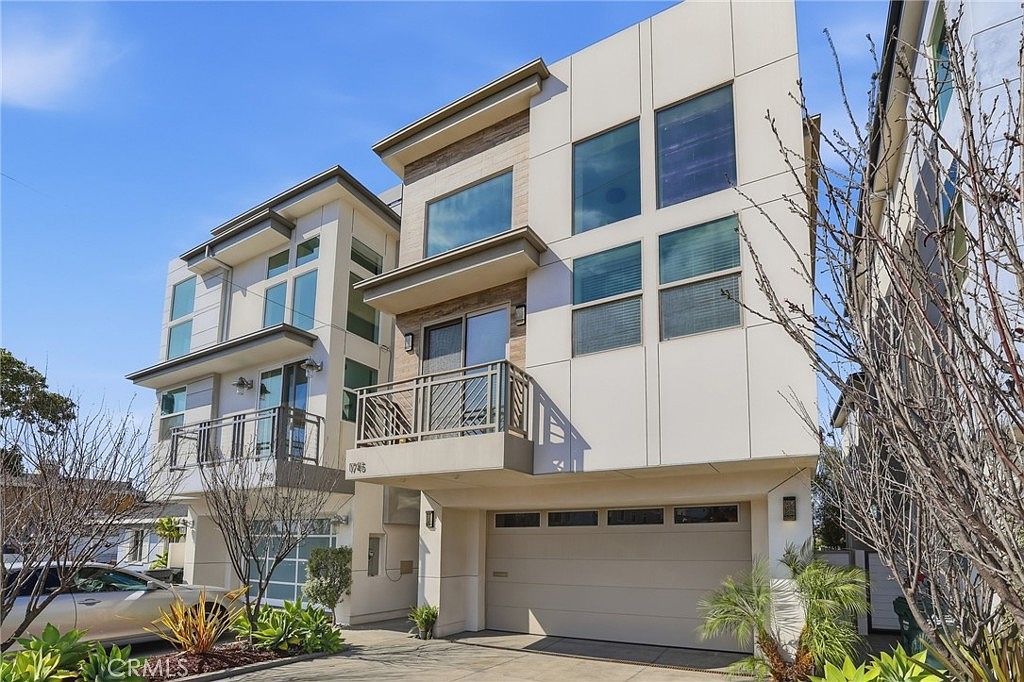 1745 Spreckels Ln Redondo Beach, CA 90278  | Single Family