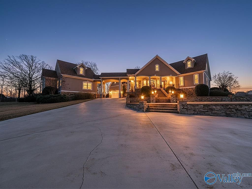 149 Lingerfelt Ln Boaz, AL 35957 - Thumbnail 2