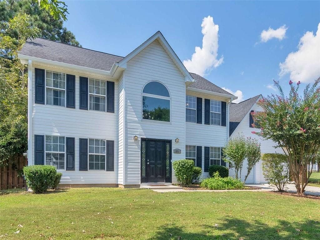 501 Grove Park Dr Locust Grove, GA 30248 - Thumbnail 2