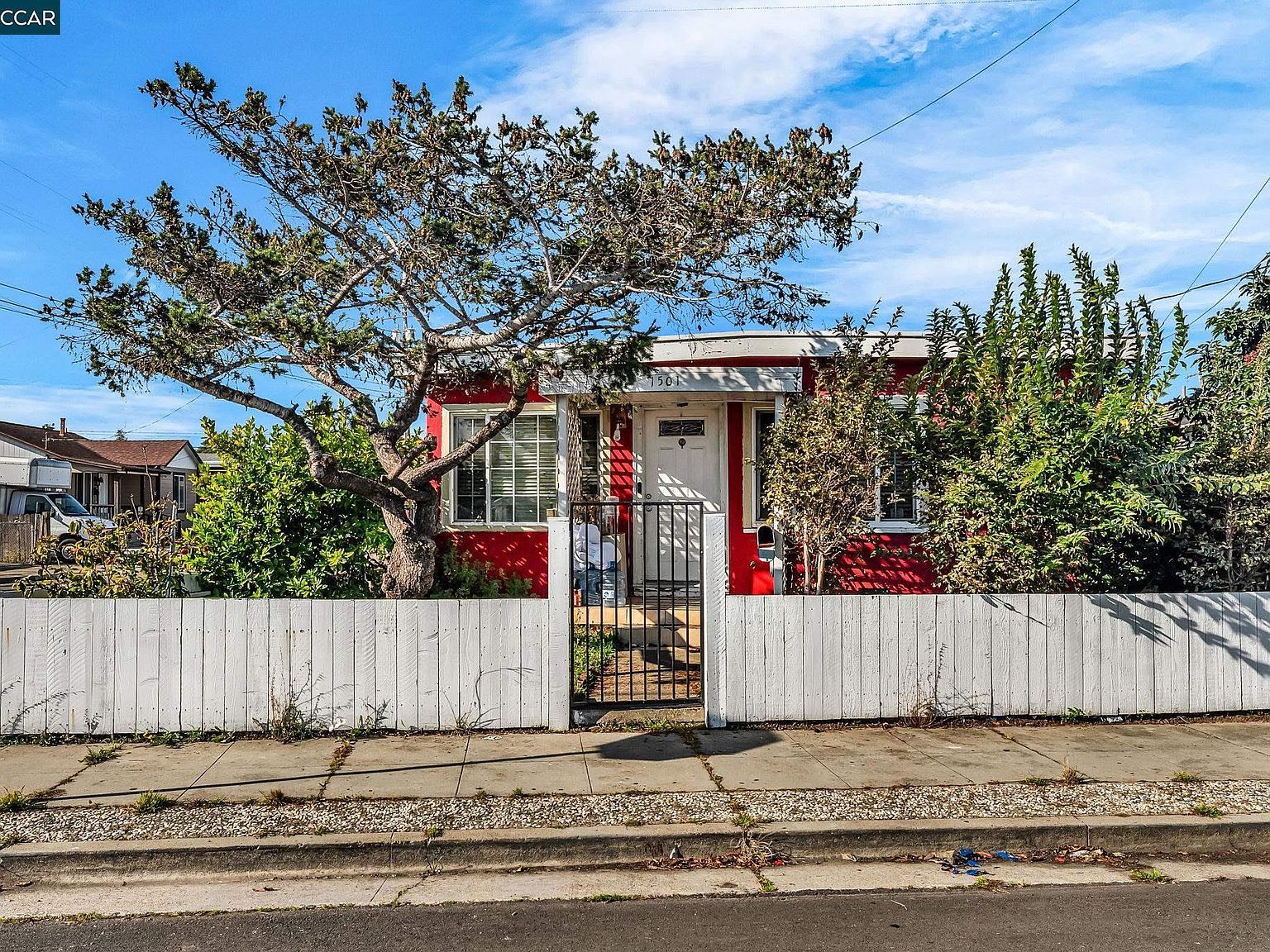 1501 Hayes St Richmond, CA 94806 - Thumbnail 2
