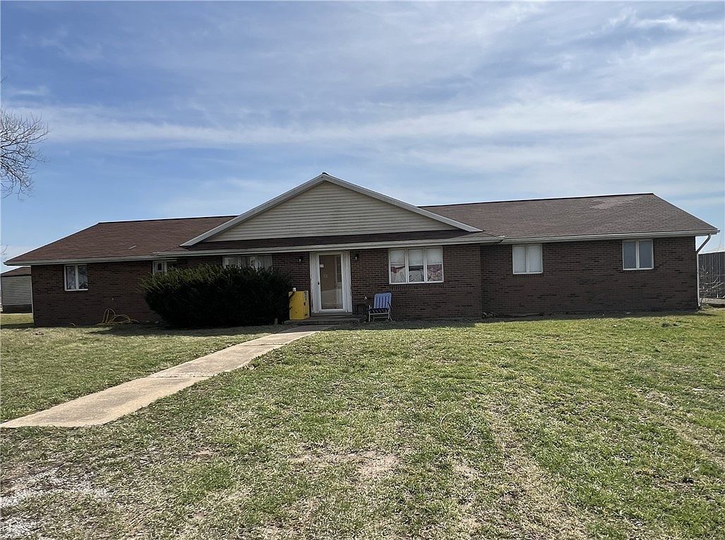 22654 County Road 1050 N Ashmore, IL 61912  | Multi Family