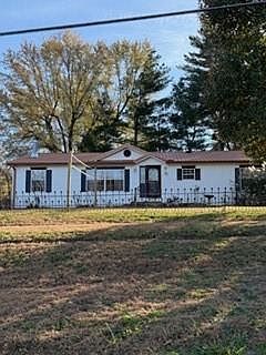 607 E Spring St Highland, KS 66035 - Thumbnail 2