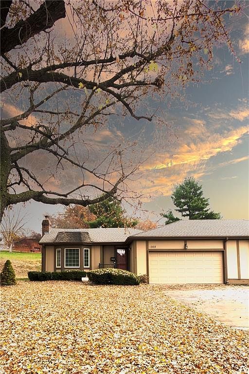 1303 N 43rd St Saint Joseph, MO 64506 - Thumbnail 2