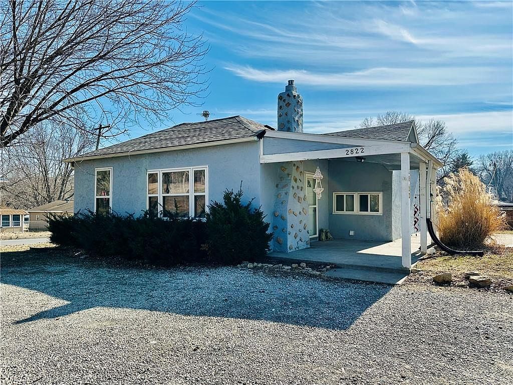 2822 Commercial St Saint Joseph, MO 64503 - Thumbnail 2