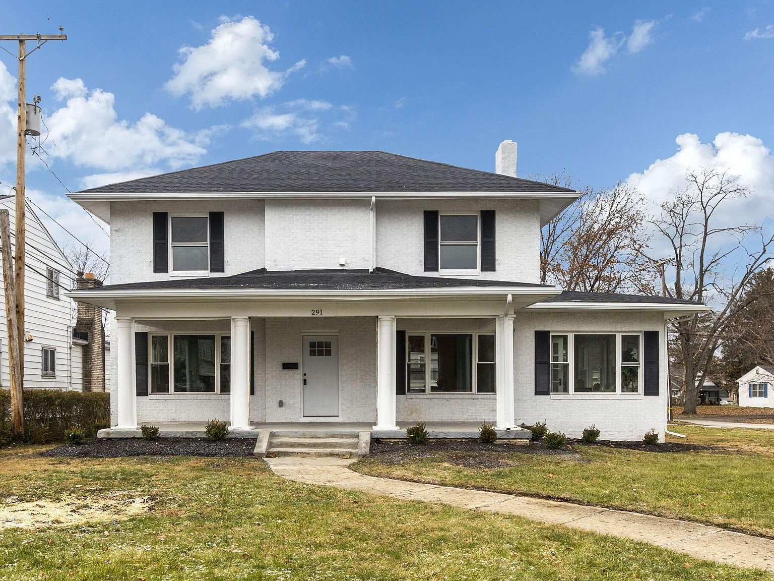 291 Sherborne Dr Columbus, OH 43219 - Thumbnail 2