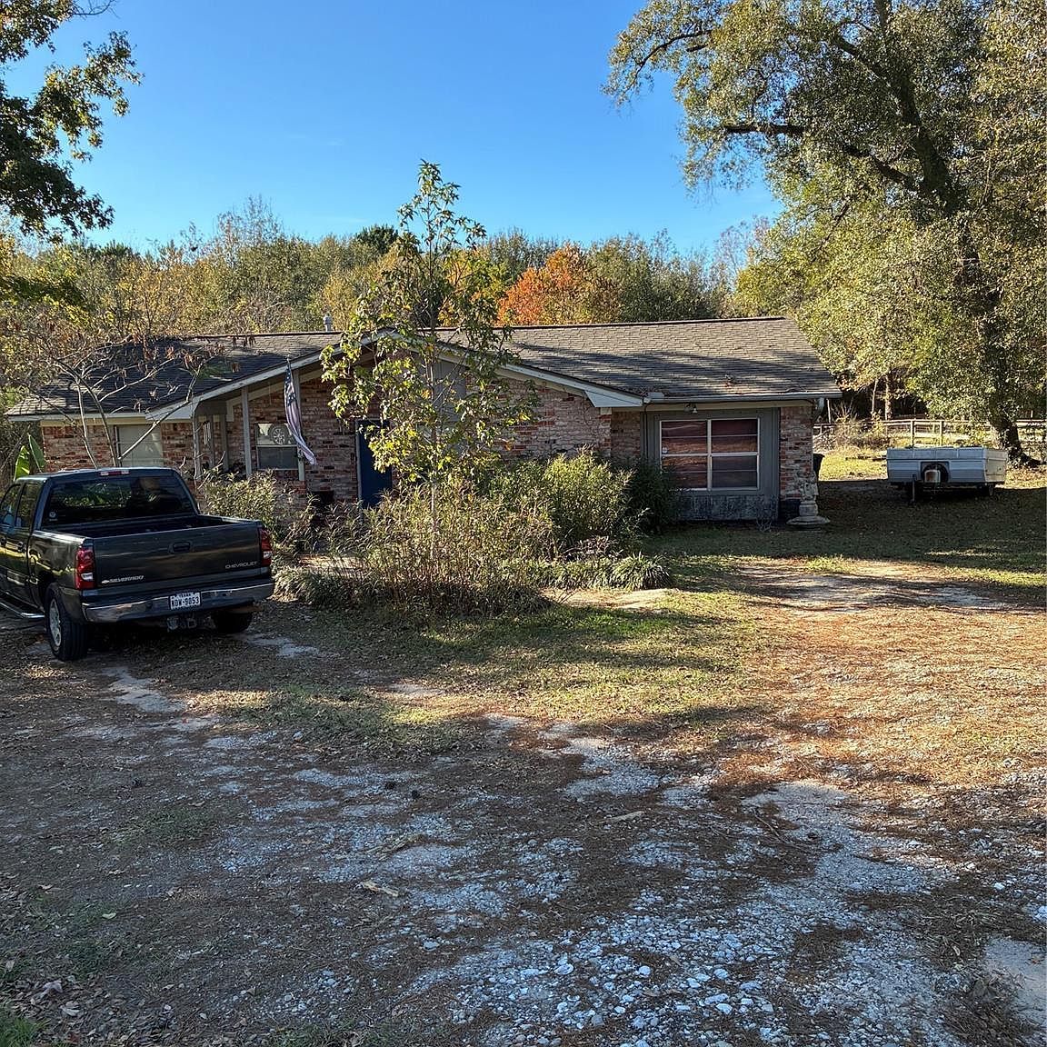104 Sabine St Huntsville, TX 77320 - Thumbnail 2
