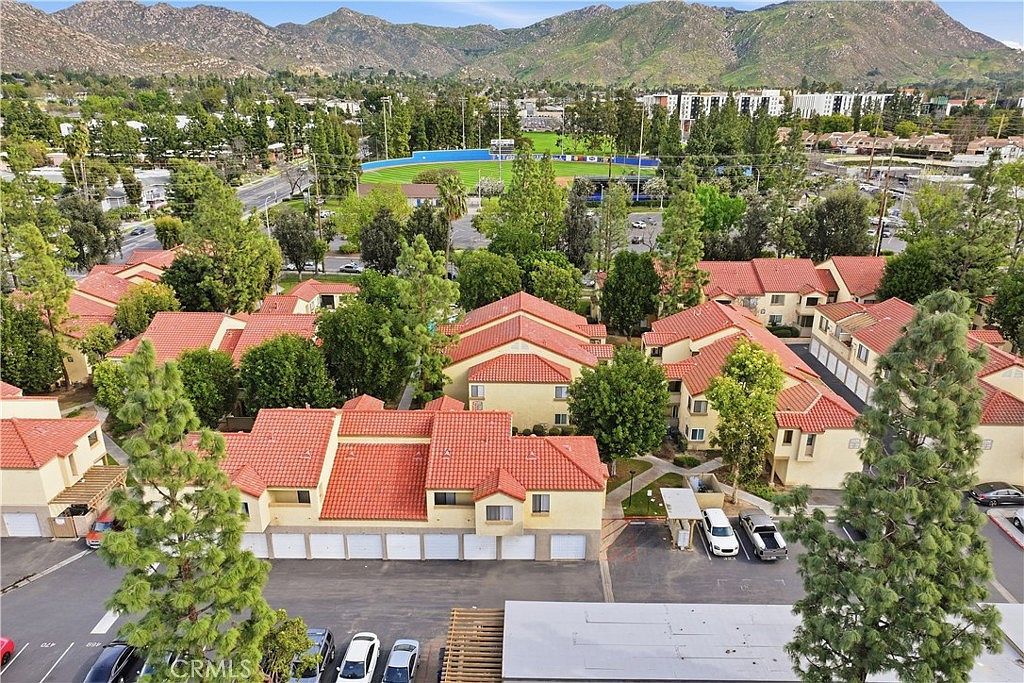 1142 W Blaine St APT 201 Riverside, CA 92507 - Thumbnail 2