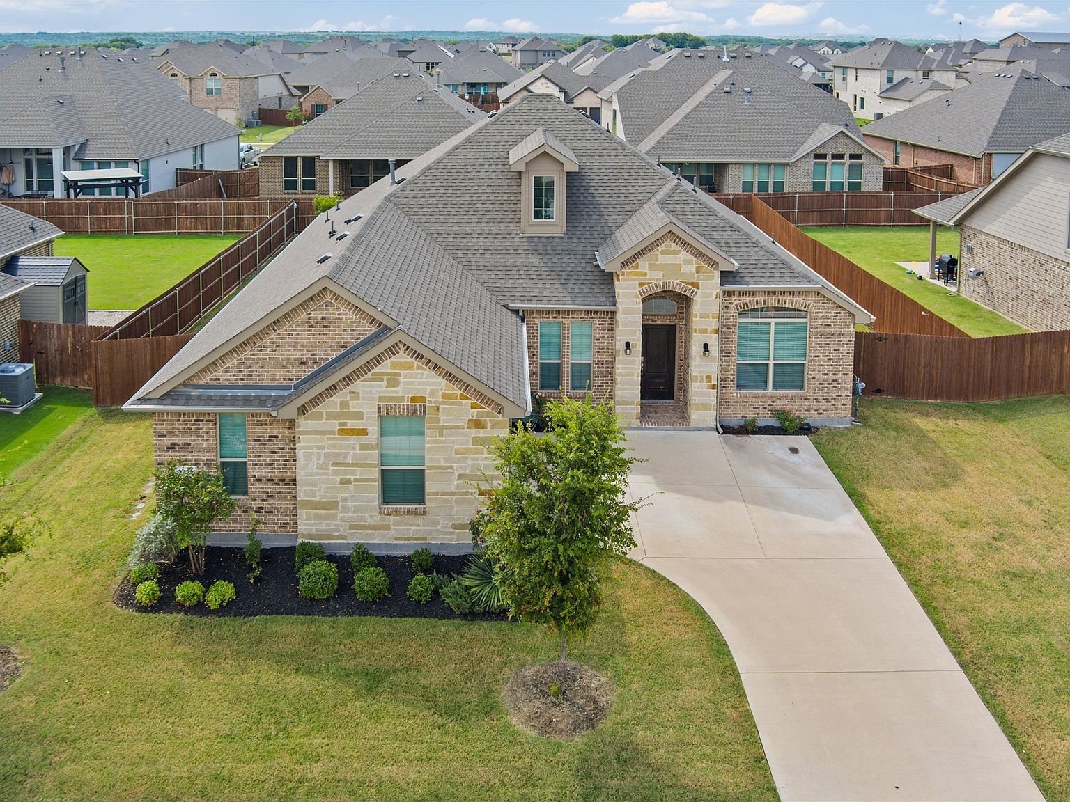 3451 Hidden Hollow Dr Midlothian, TX 76065 - Thumbnail 2