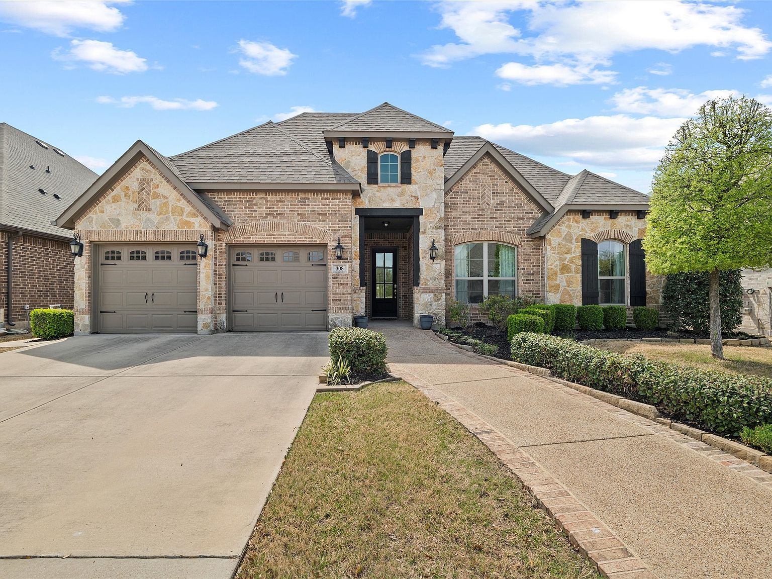 308 Bessie Coleman Blvd Waxahachie, TX 75165 - Thumbnail 2