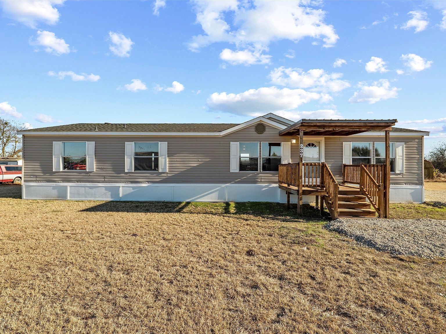 237 Quarter Horse Rd Waxahachie, TX 75165 - Thumbnail 2