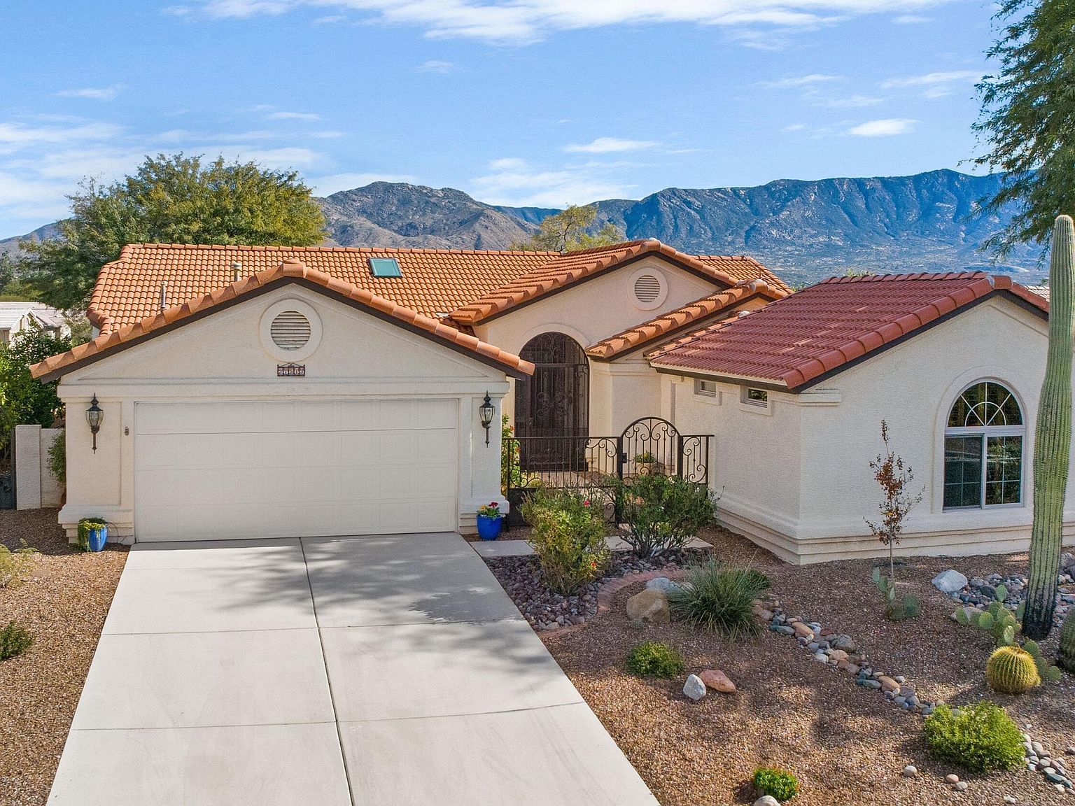 37543 S Mountain Sage Dr Tucson, AZ 85739 - Thumbnail 2