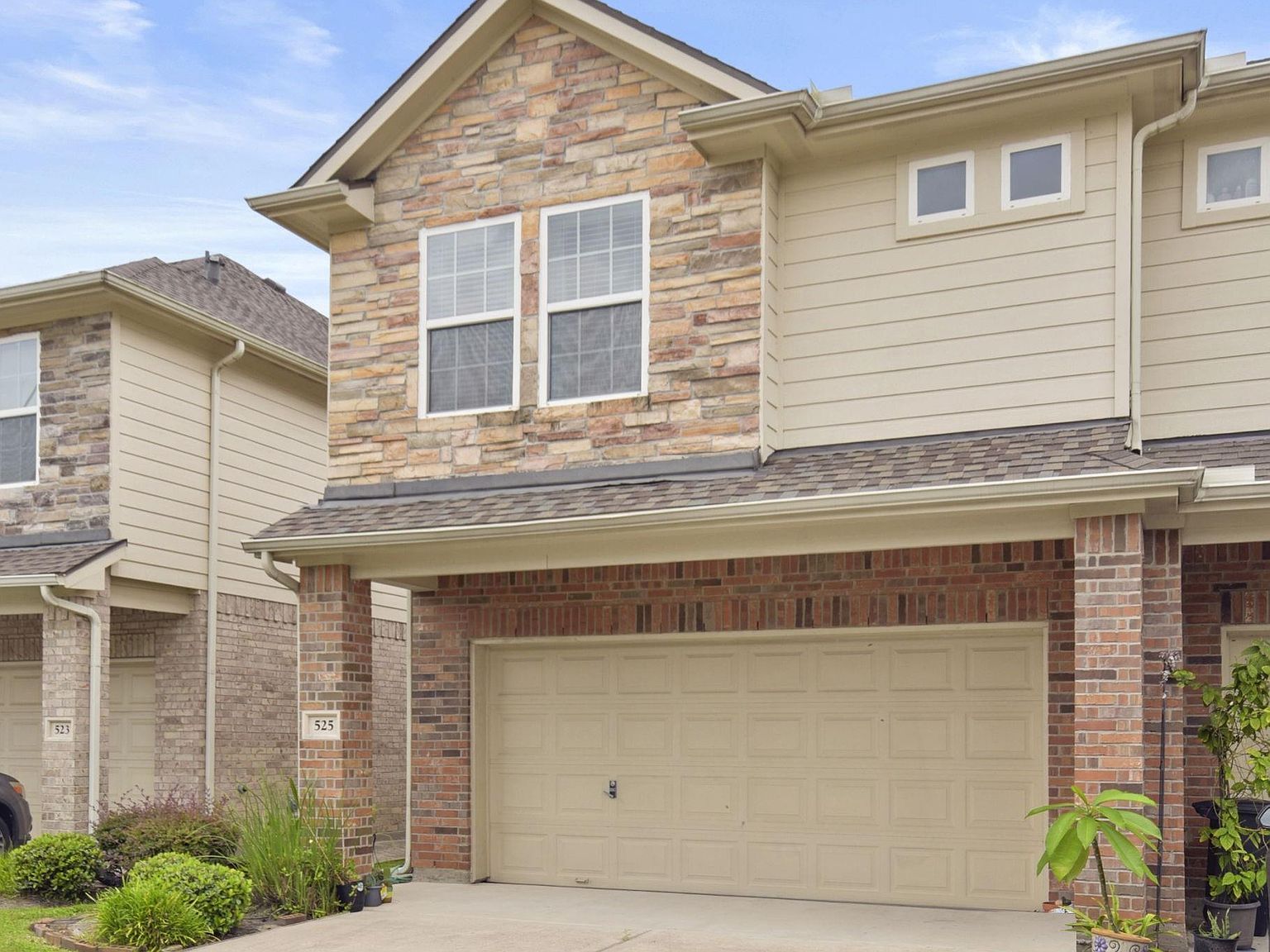 525 N 1st St La Porte, TX 77571 - Thumbnail 2