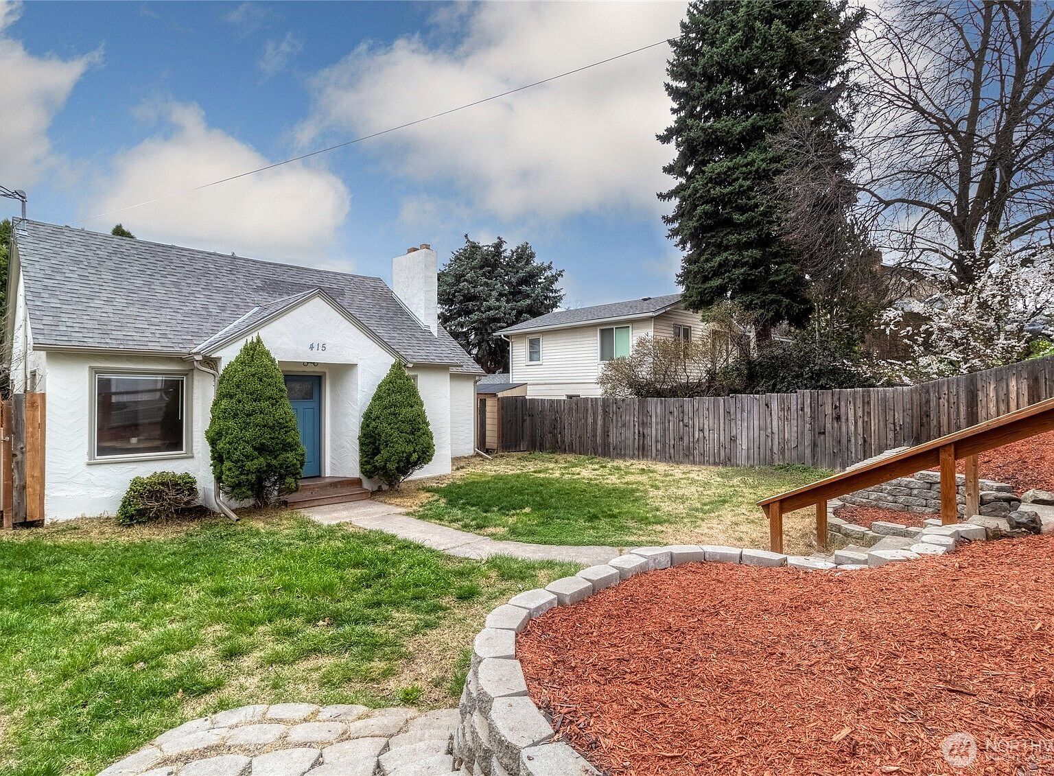 415 SE 5th St College Place, WA 99324 - Thumbnail 2