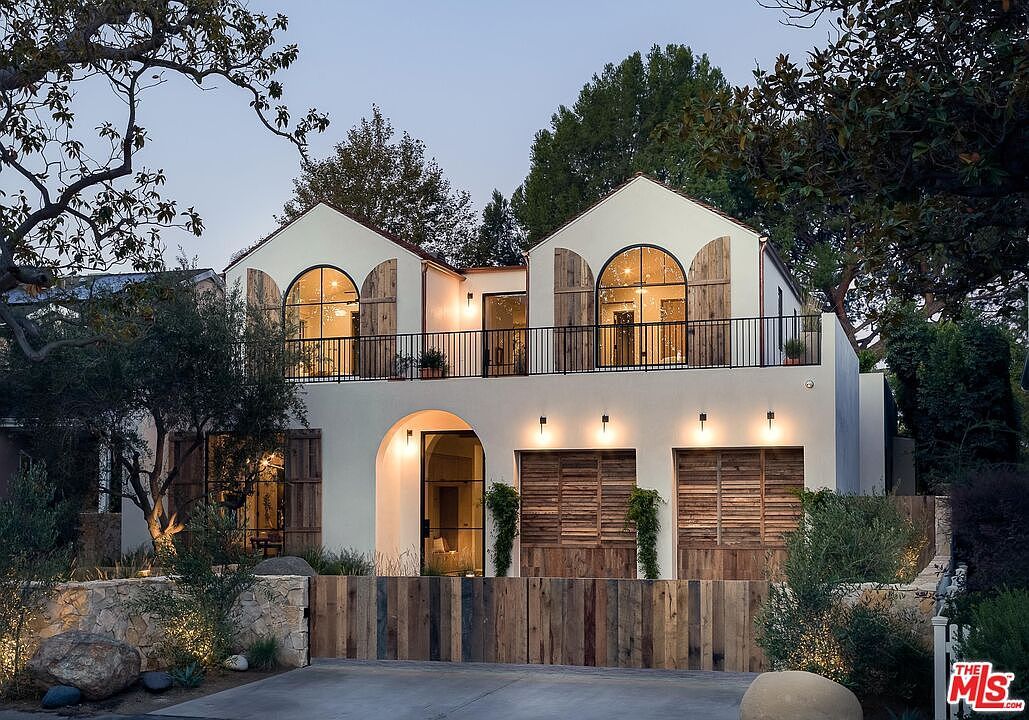 4137 Mary Ellen Ave Studio City, CA 91604 - Thumbnail 2