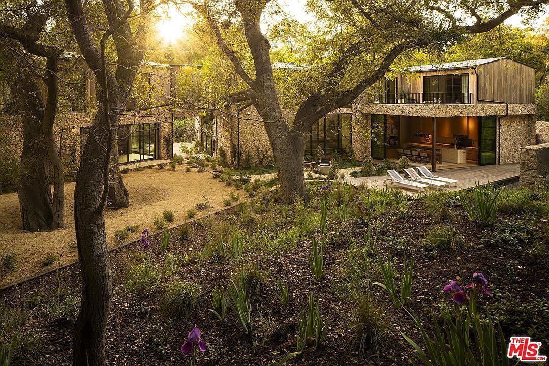 3274 Oakdell Rd Studio City, CA 91604  | Single Family