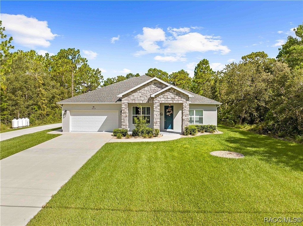 12113 Pine Club Cir Weeki Wachee, FL 34614 - Thumbnail 2