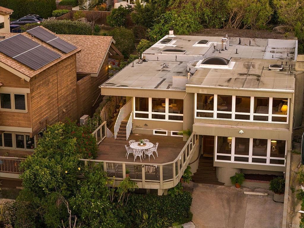 13635 Pine Needles Dr Del Mar, CA 92014 - Thumbnail 2