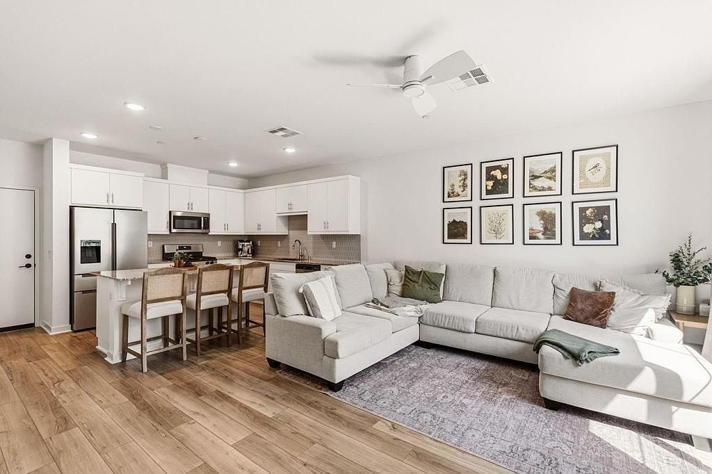 311 Minneola Pl Fallbrook, CA 92028 - Thumbnail 2