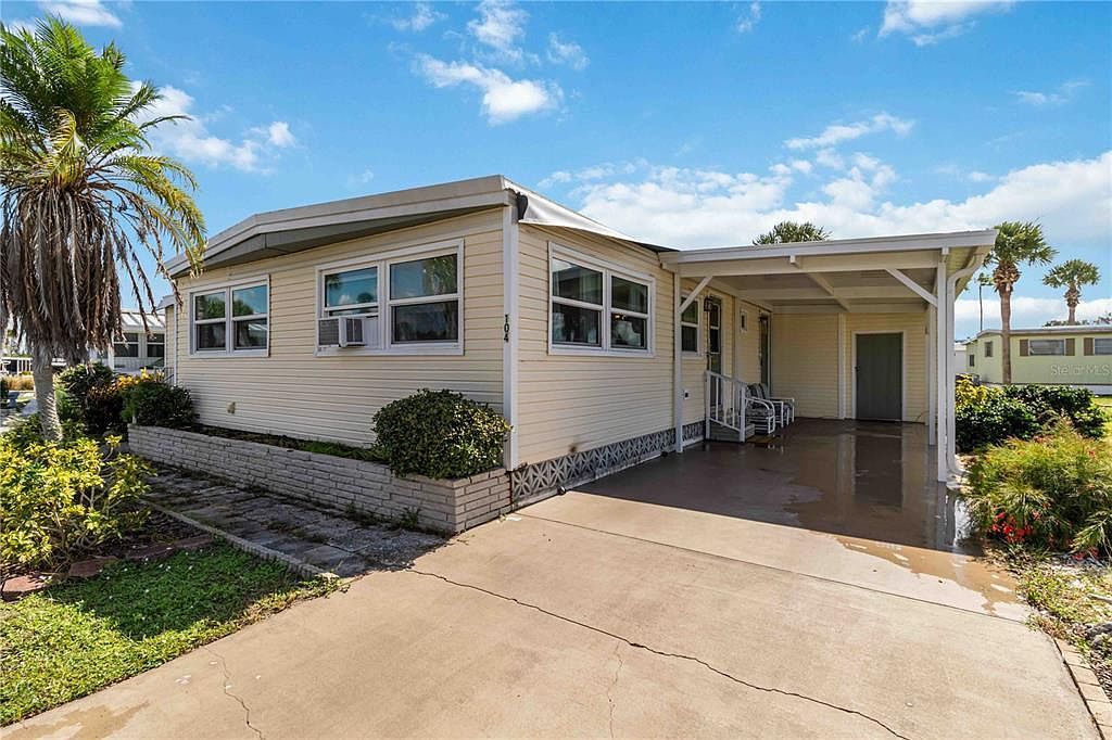 104 Via Veneto Venice, FL 34285 - Thumbnail 2