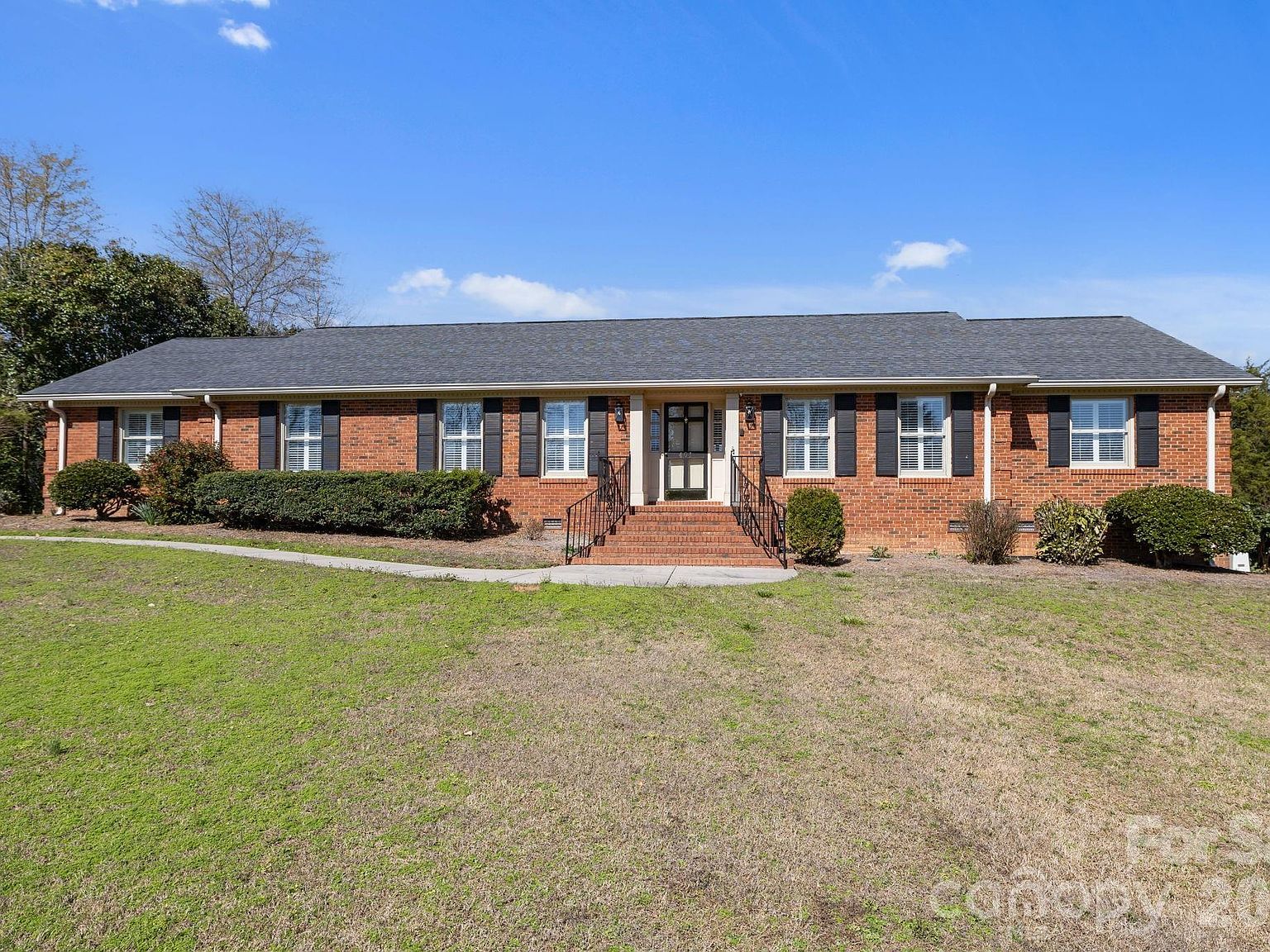 401 Downing Dr Kings Mountain, NC 28086 - Thumbnail 2