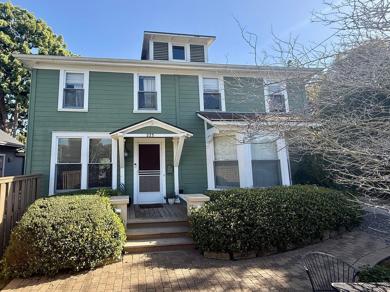 223-225 W Arrellaga St Santa Barbara, CA 93101  | Multi Family