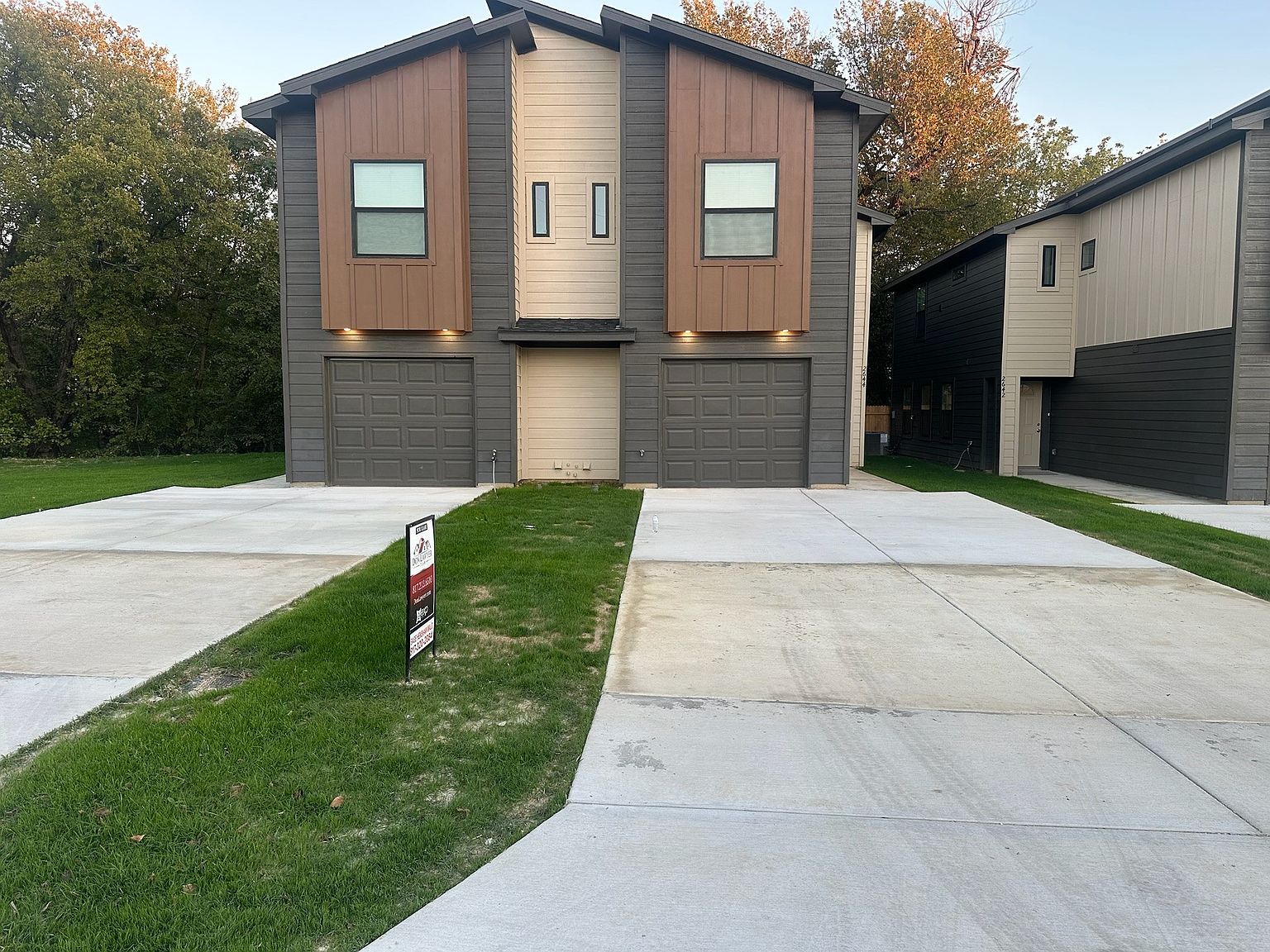 2640-2642 Hutchinson St Fort Worth, TX 76106 - Thumbnail 2