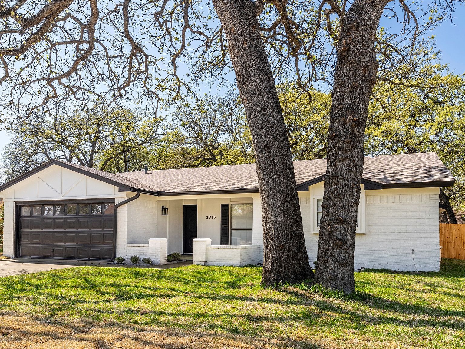 3915 Firethorn Dr Arlington, TX 76017 - Thumbnail 2