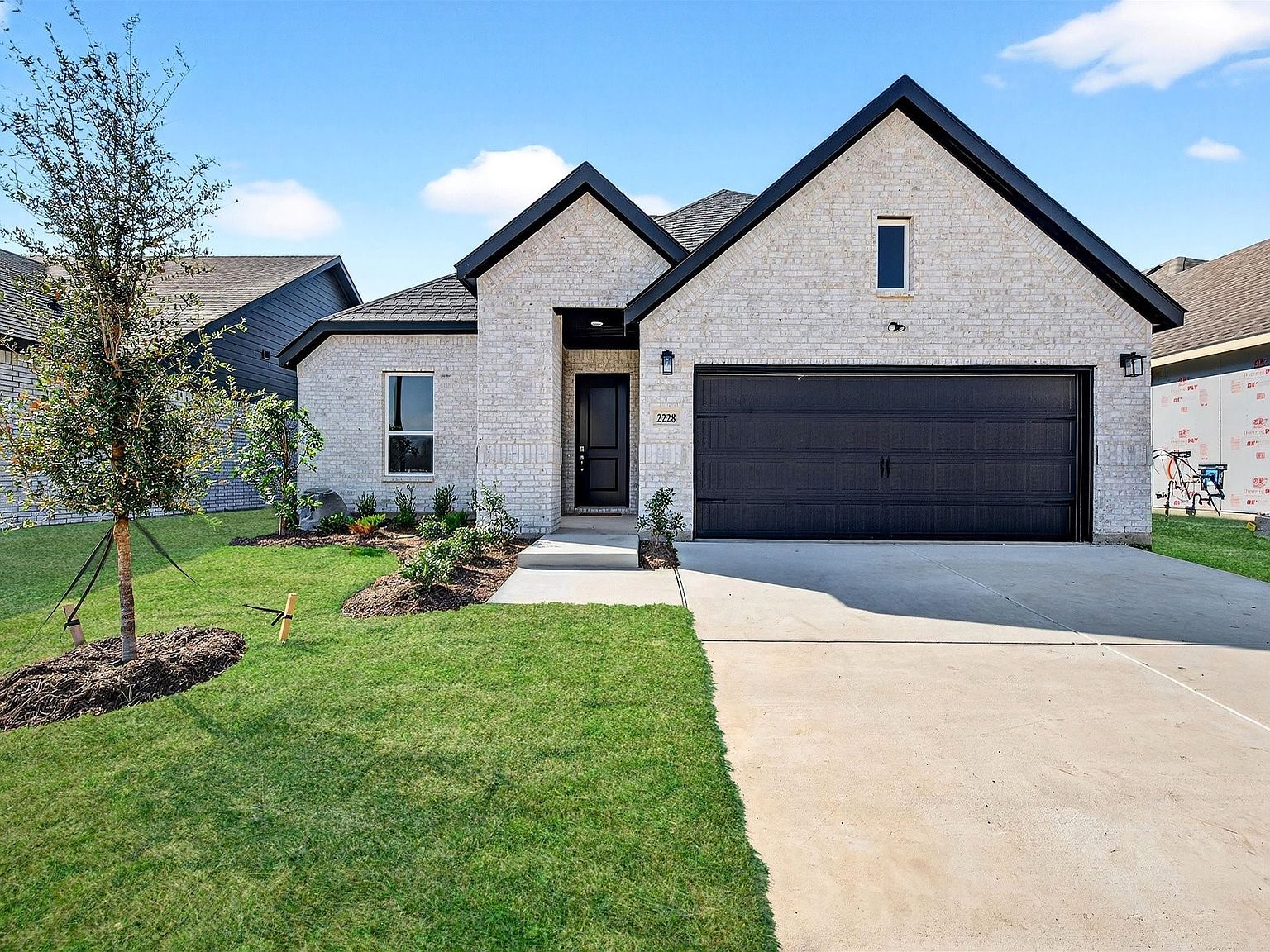 2228 Trailside Dr Sherman, TX 75092 - Thumbnail 2