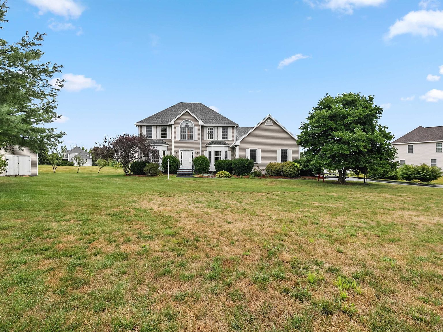 1 Squire Armour Rd Windham, NH 03087 - Thumbnail 2